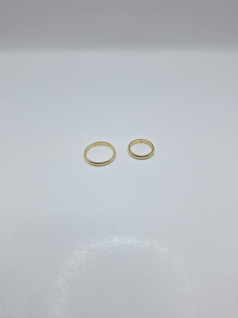 Un paio di anelli oro