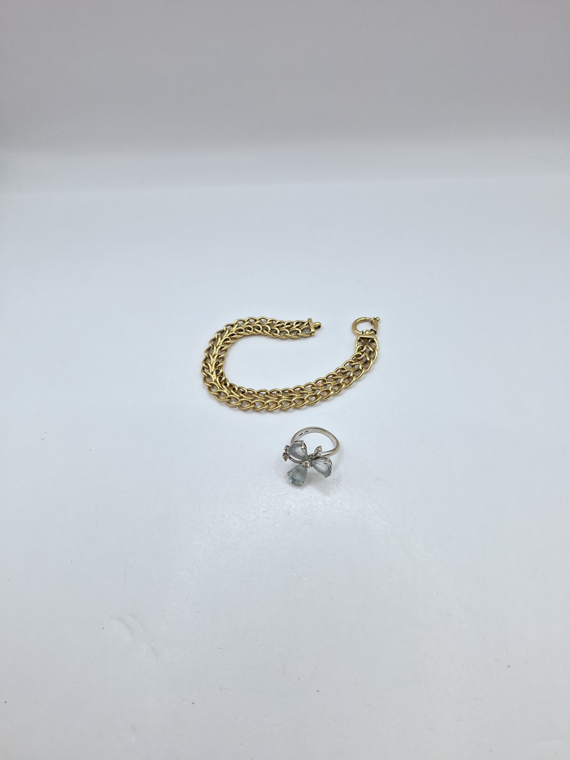 Anello a firma Giorgio Visconti e bracciale in oro pietre diamantini 