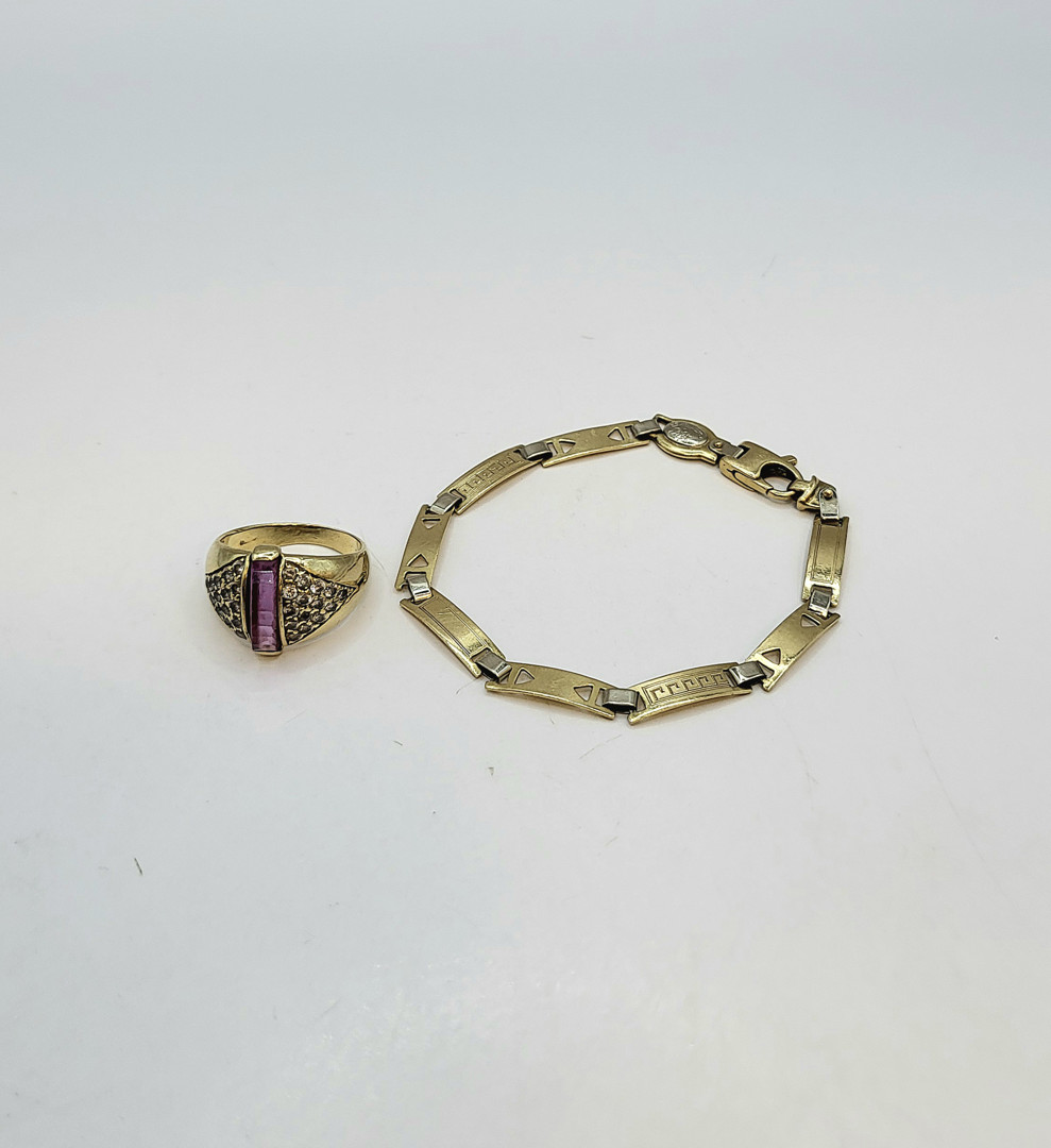 Anello e bracciale oro pietre