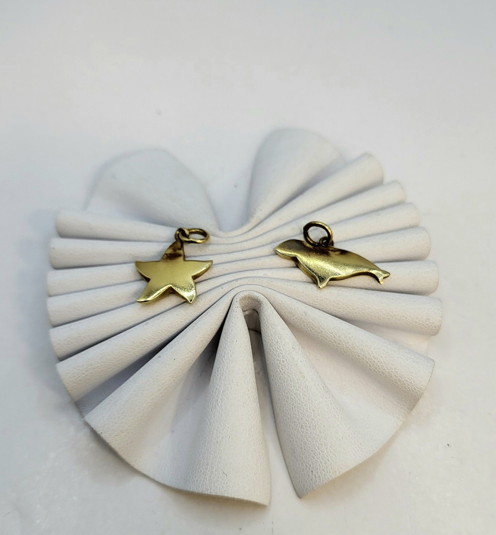 Due ciondoli a firma DoDo oro 