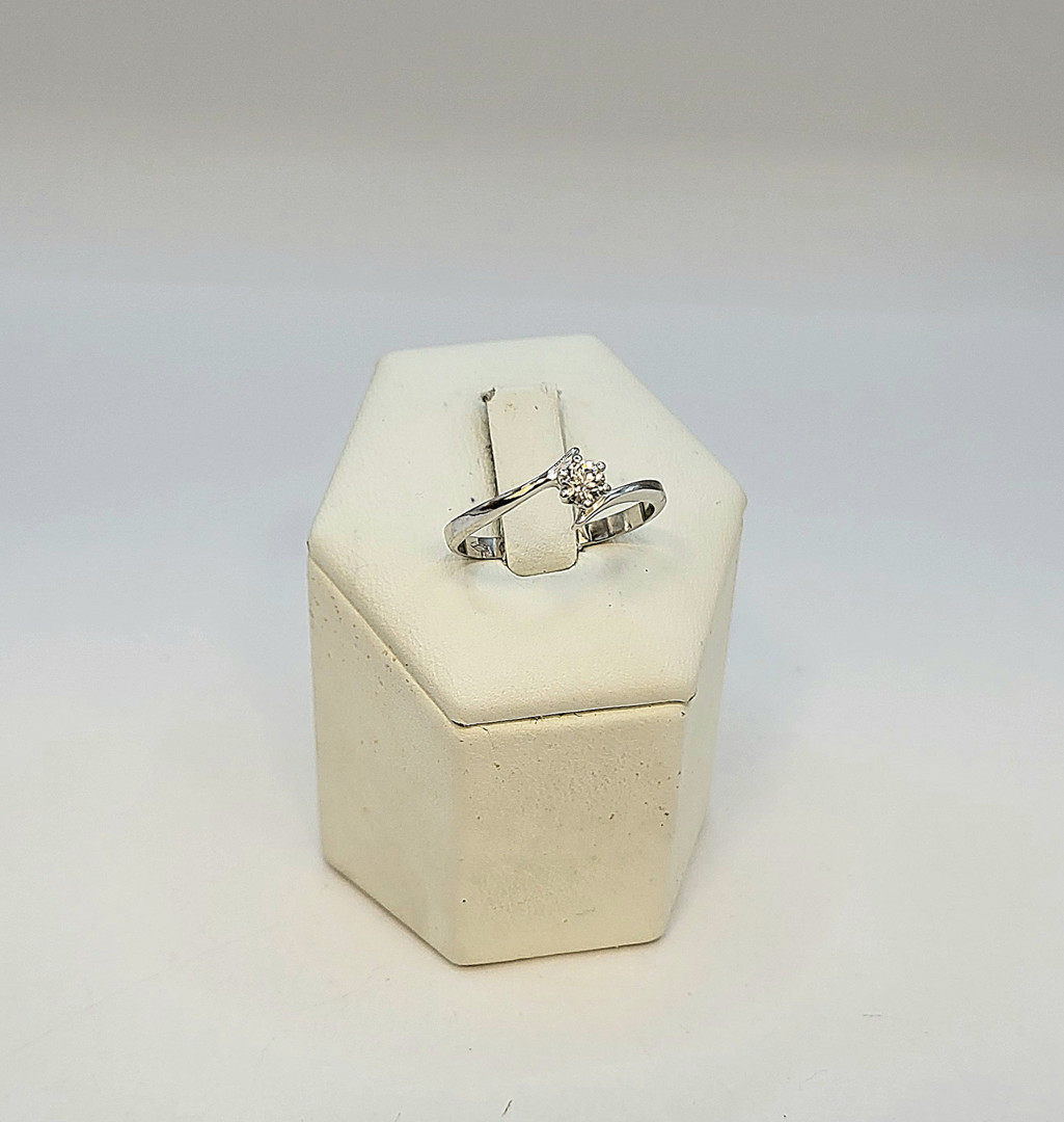 Anello oro diamantino