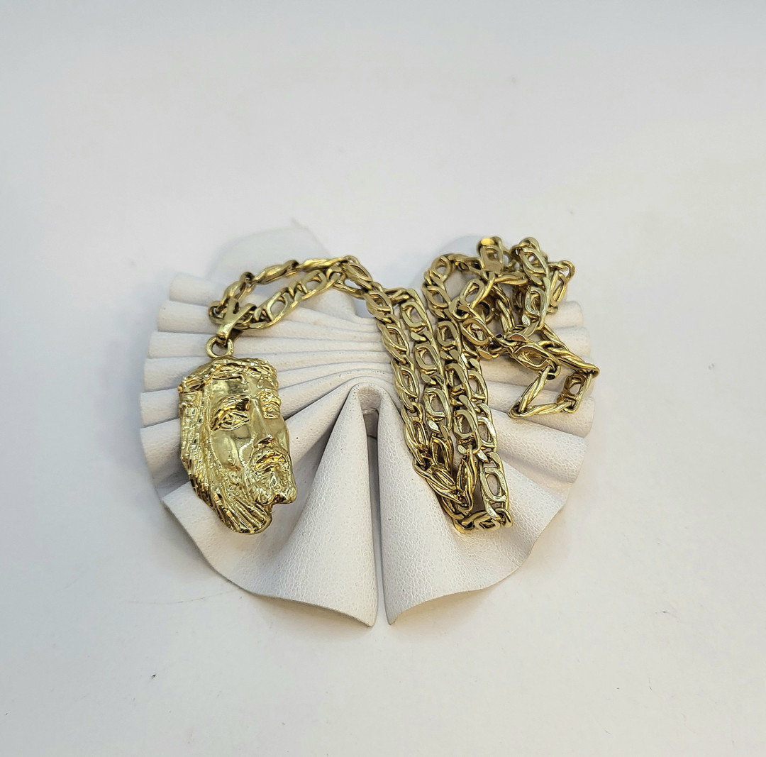 Collana e ciondolo oro 