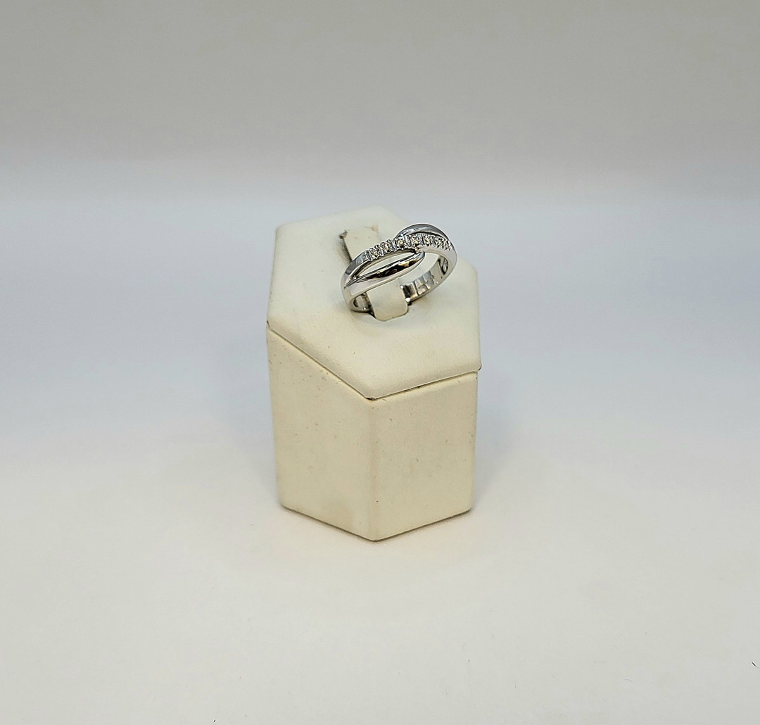 Anello oro diamantini 