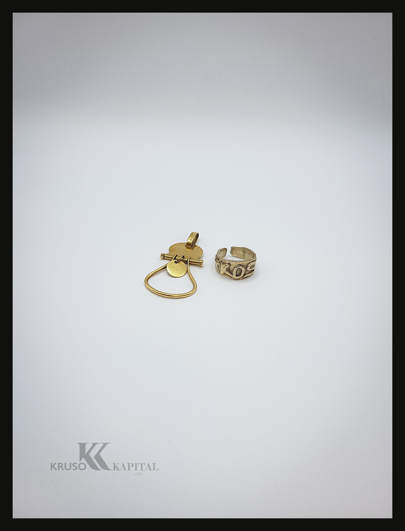 Ciondolo anello oro