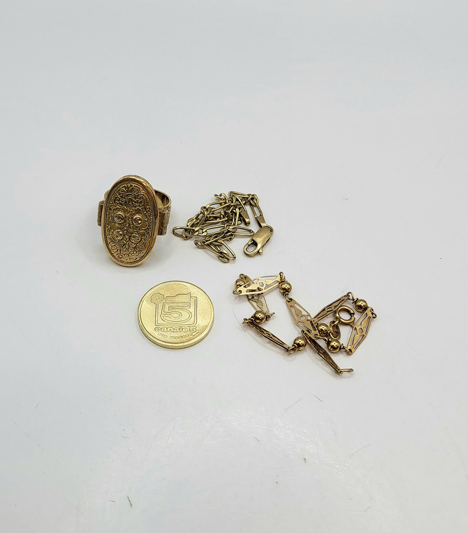 Vari oggetti oro 