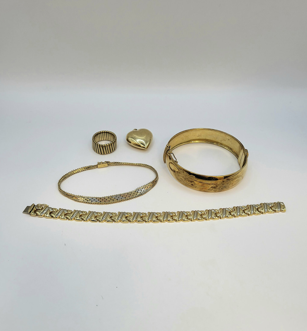 3 bracciali ciondolo anello oro