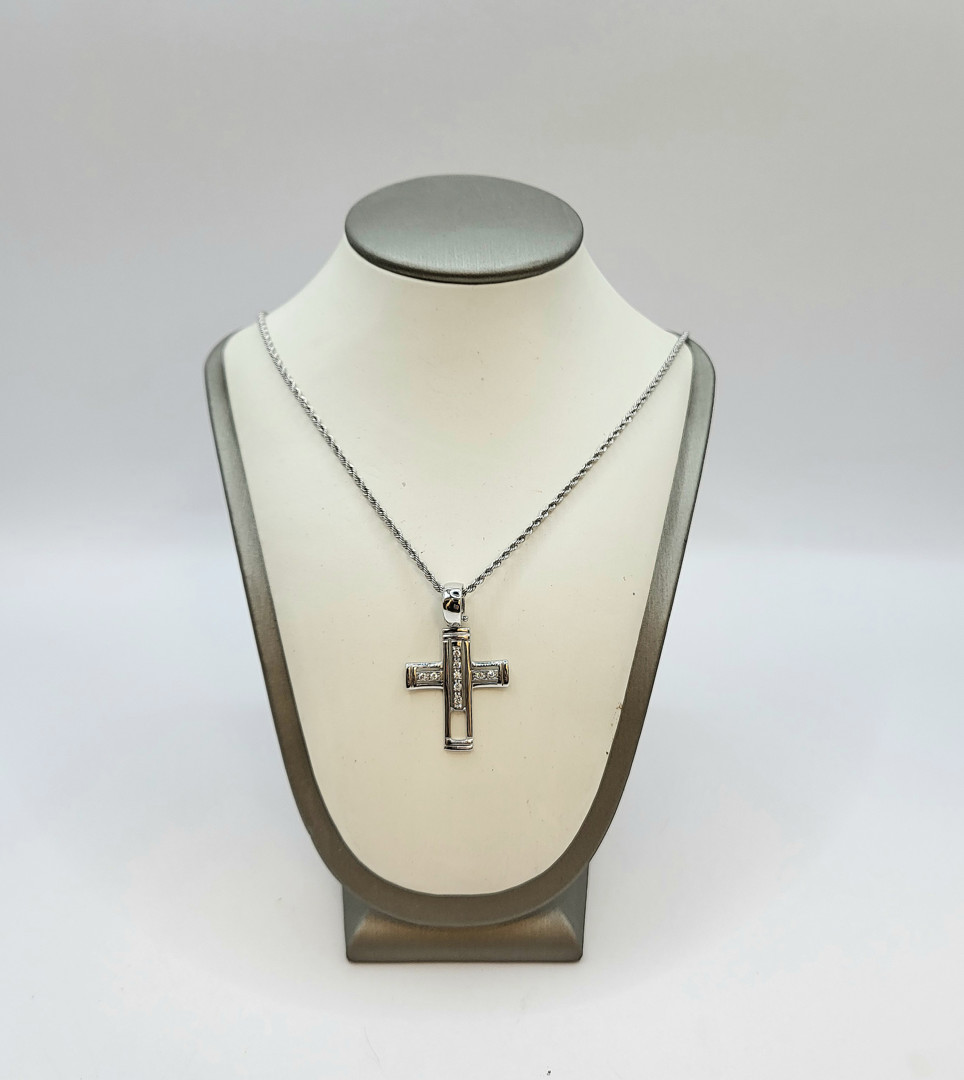 Collana e croce oro diamantini 