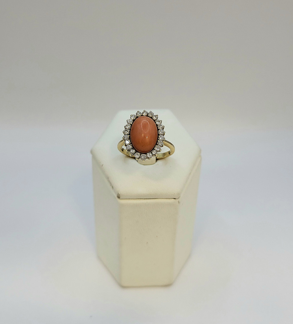Anello oro diamantini corallo