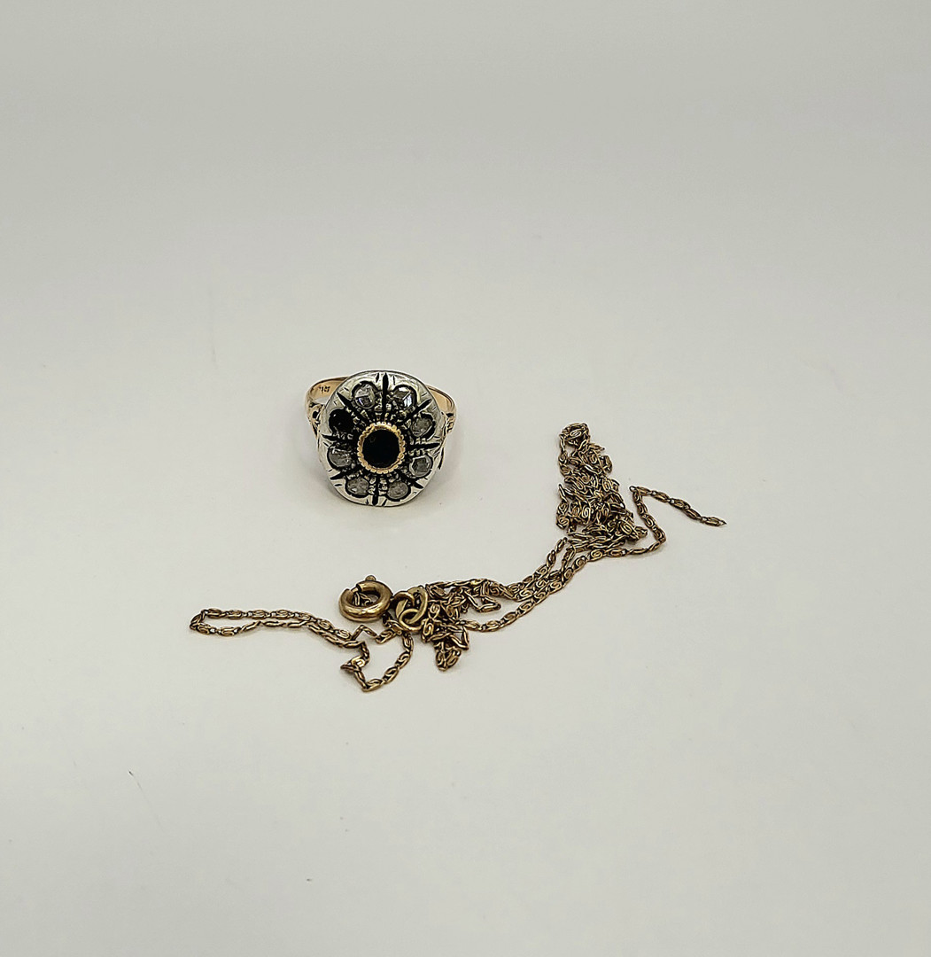 Anello e collana oro argento pietra diamantini 