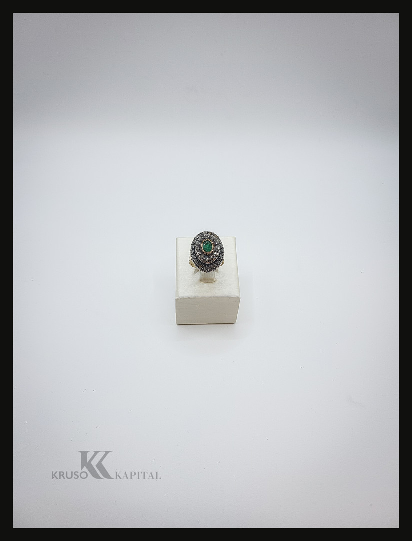 Anello oro argento pietra diamanti