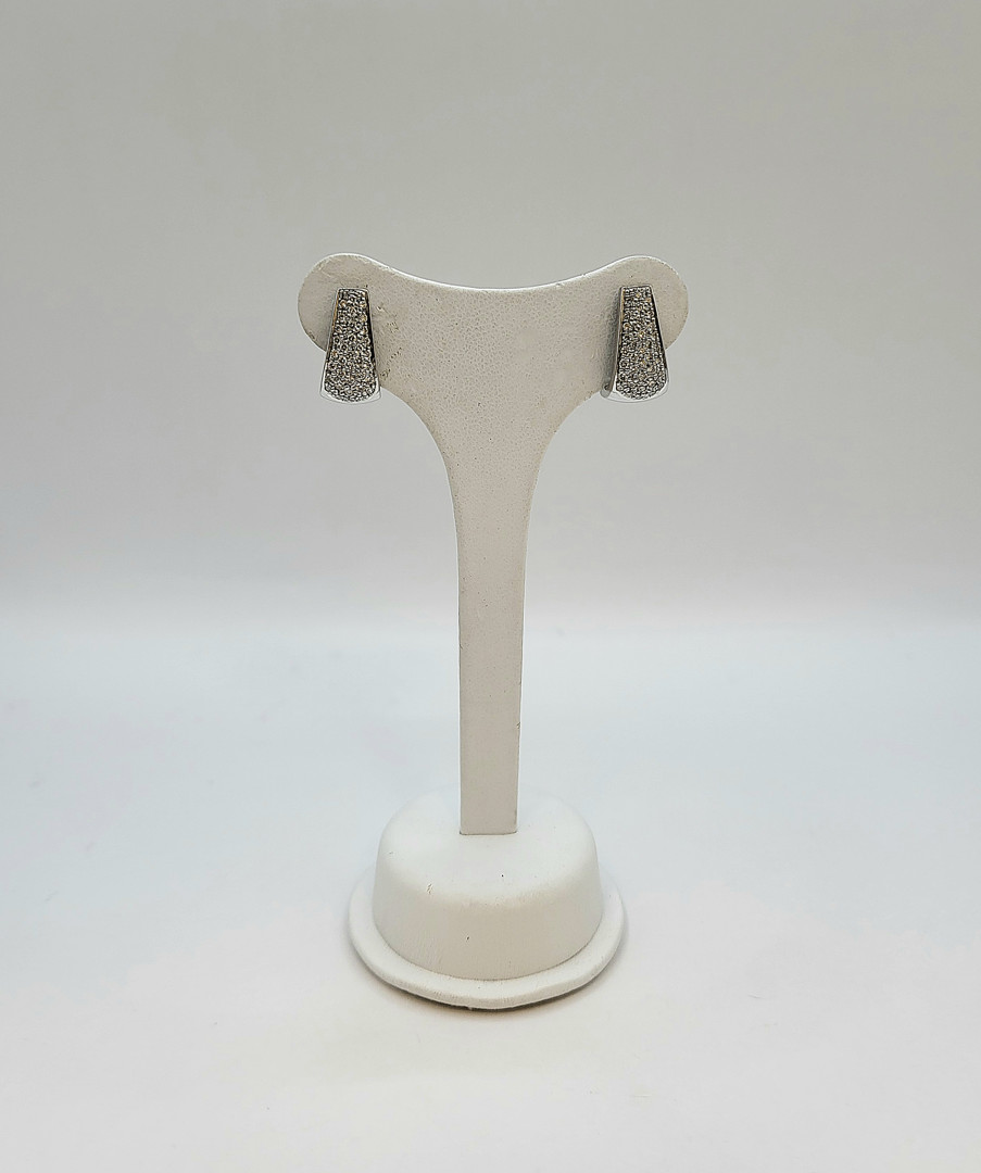 Paio orecchini oro diamantini