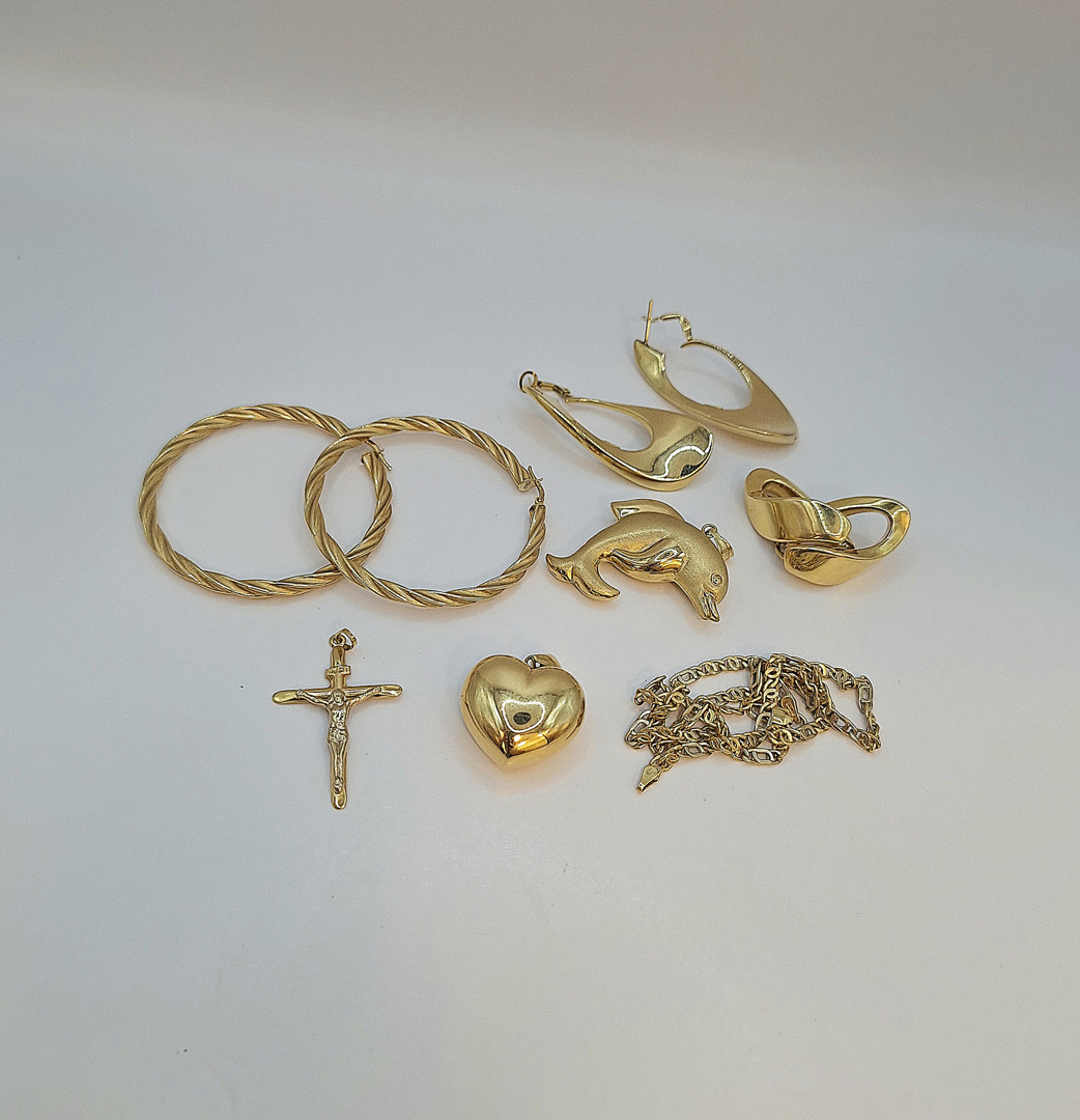 Vari oggetti oro 