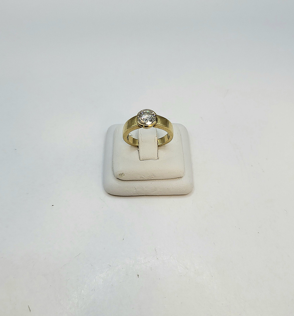 Anello oro diamante