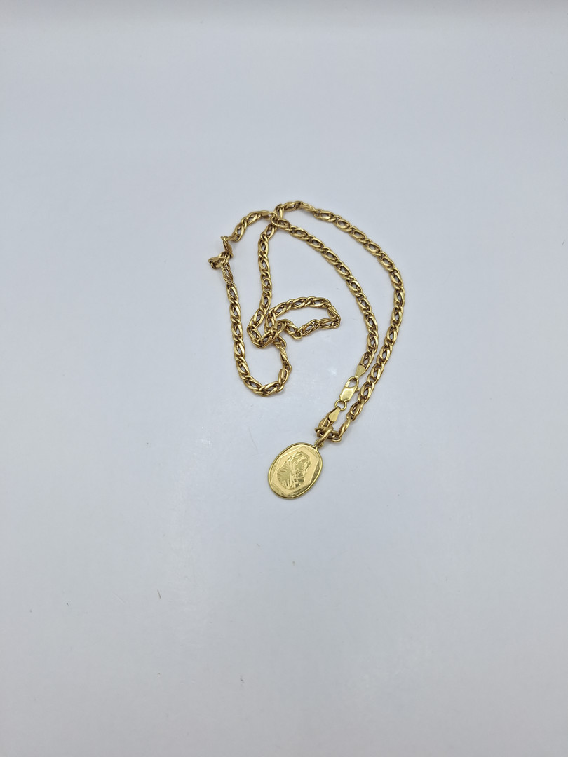 Collana e ciondolo oro