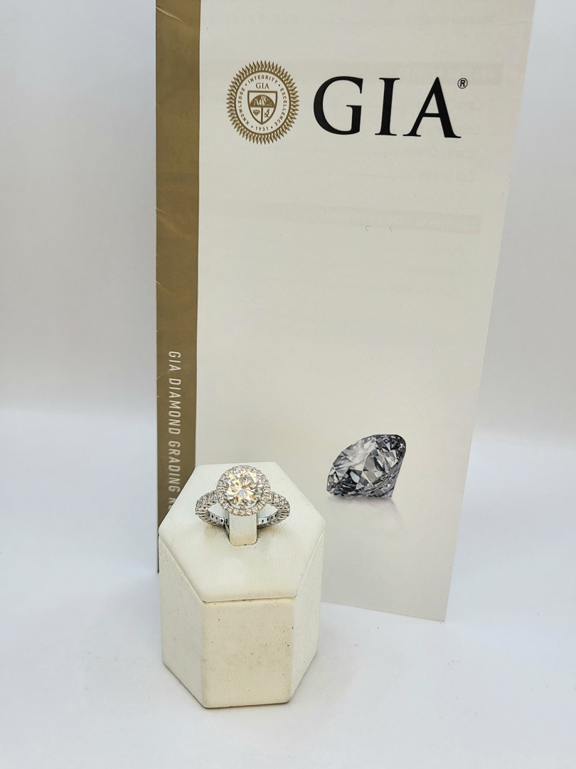 Anello oro diamante diamanti