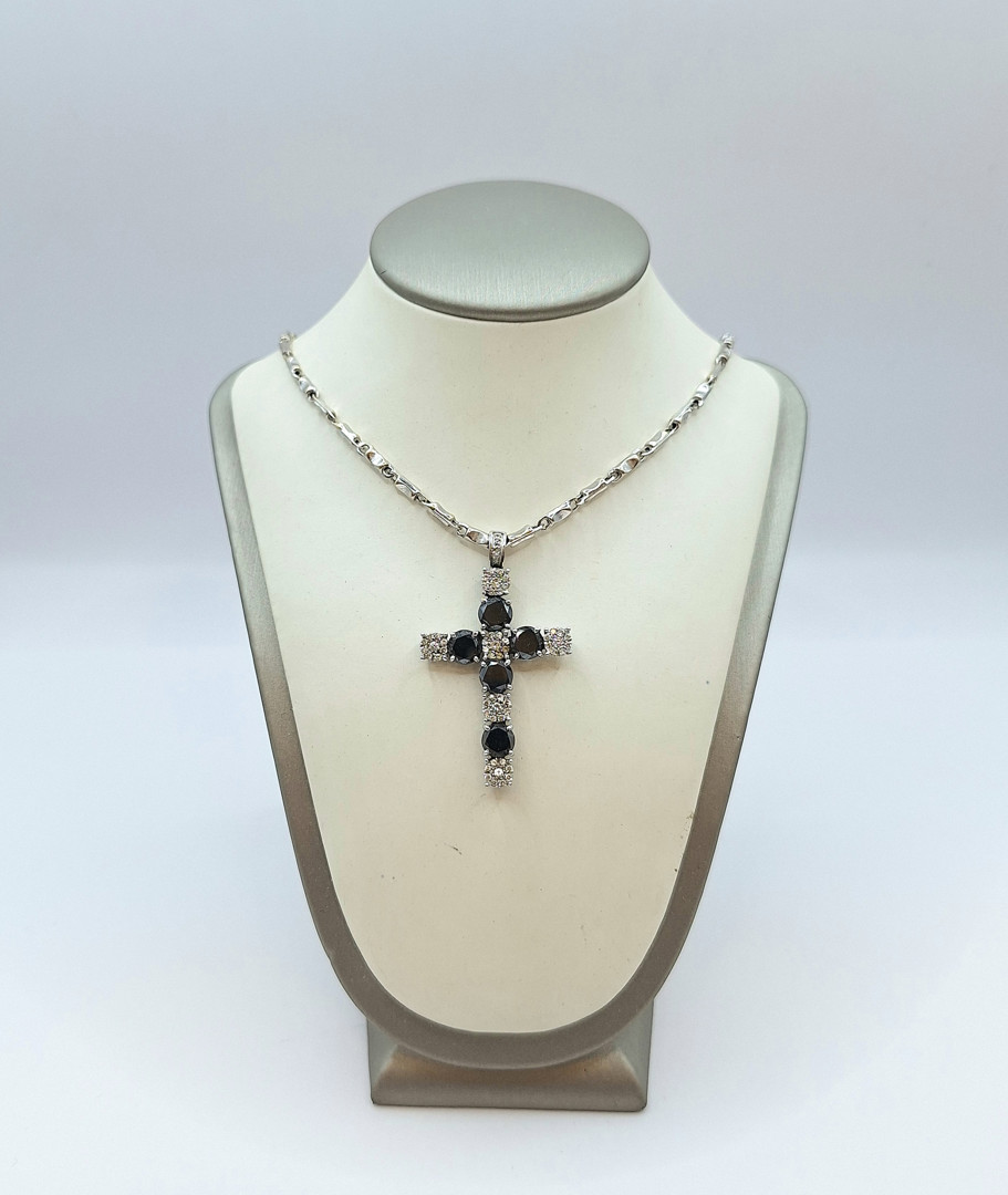 Collana croce oro diamanti