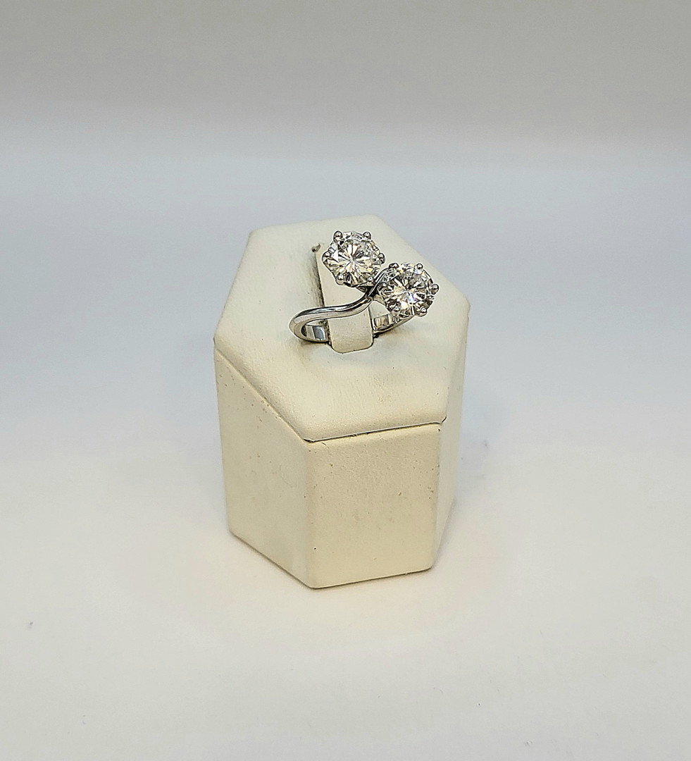 Anello contrariè oro diamanti