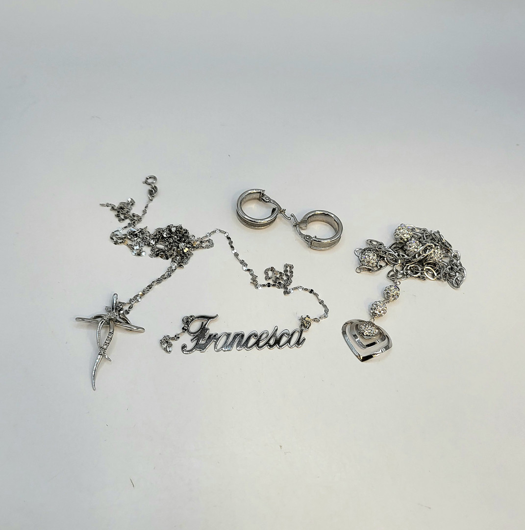 Vari oggetti oro pietre 