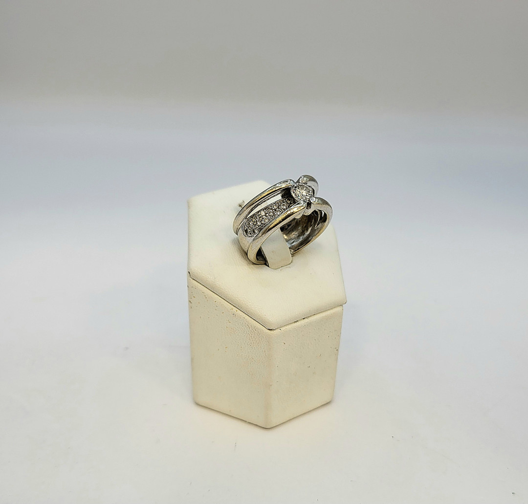 Anello oro diamante diamantini