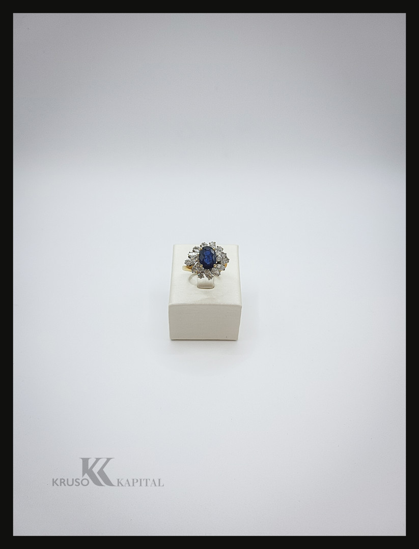 Anello oro pietra diamanti