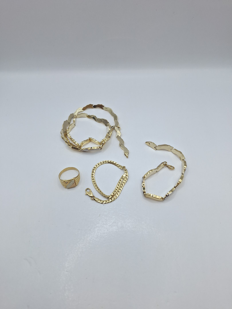 Collana un paio di bracciali anello oro pietra