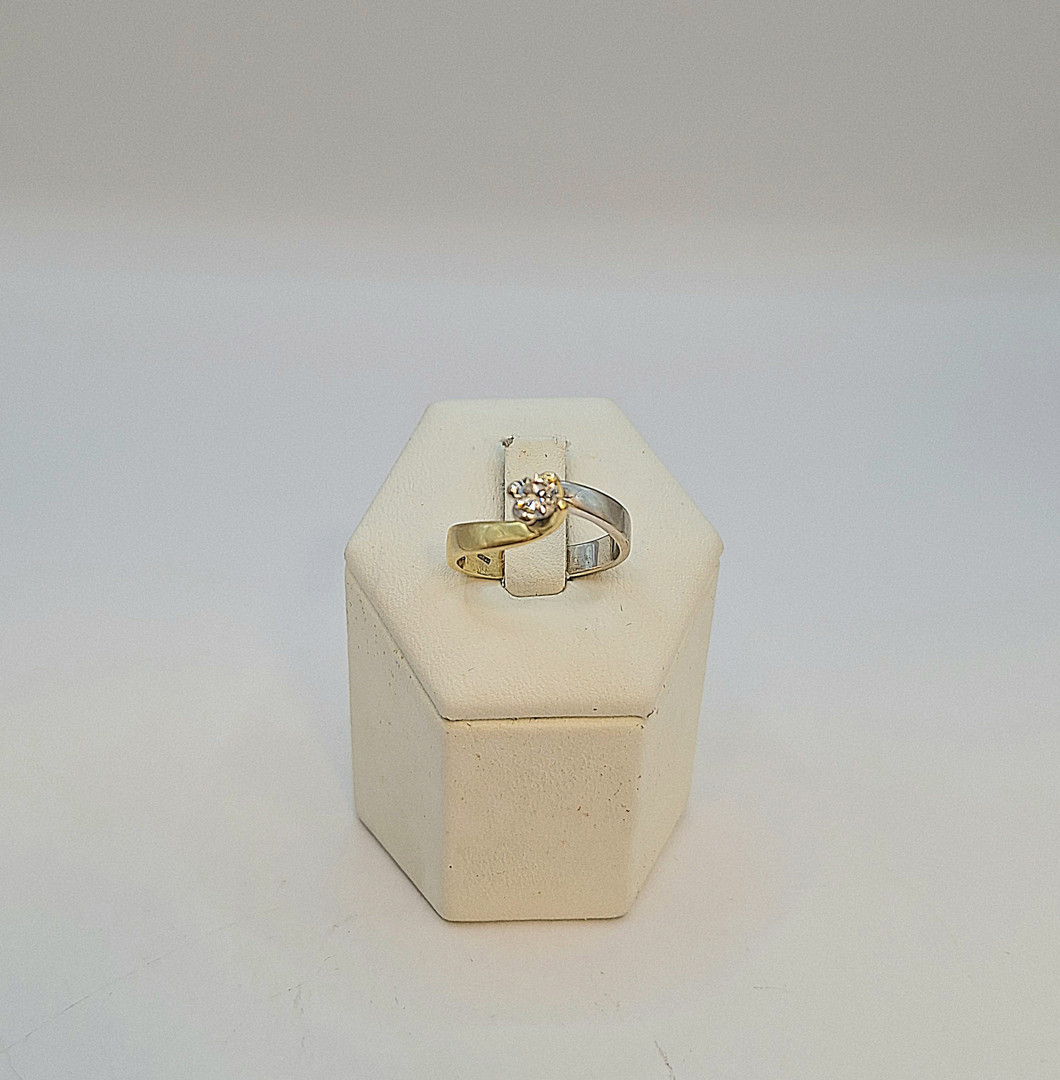 Anello oro diamante