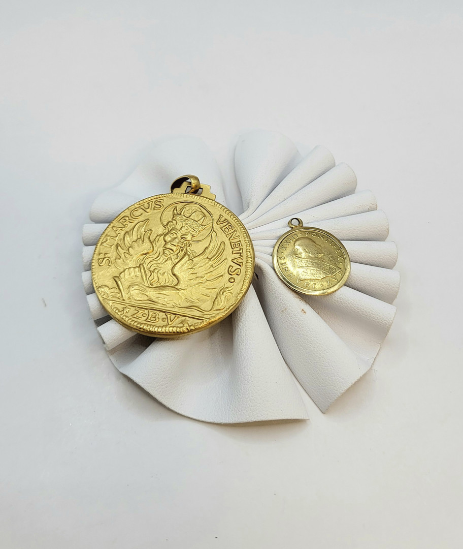 Due medaglie oro