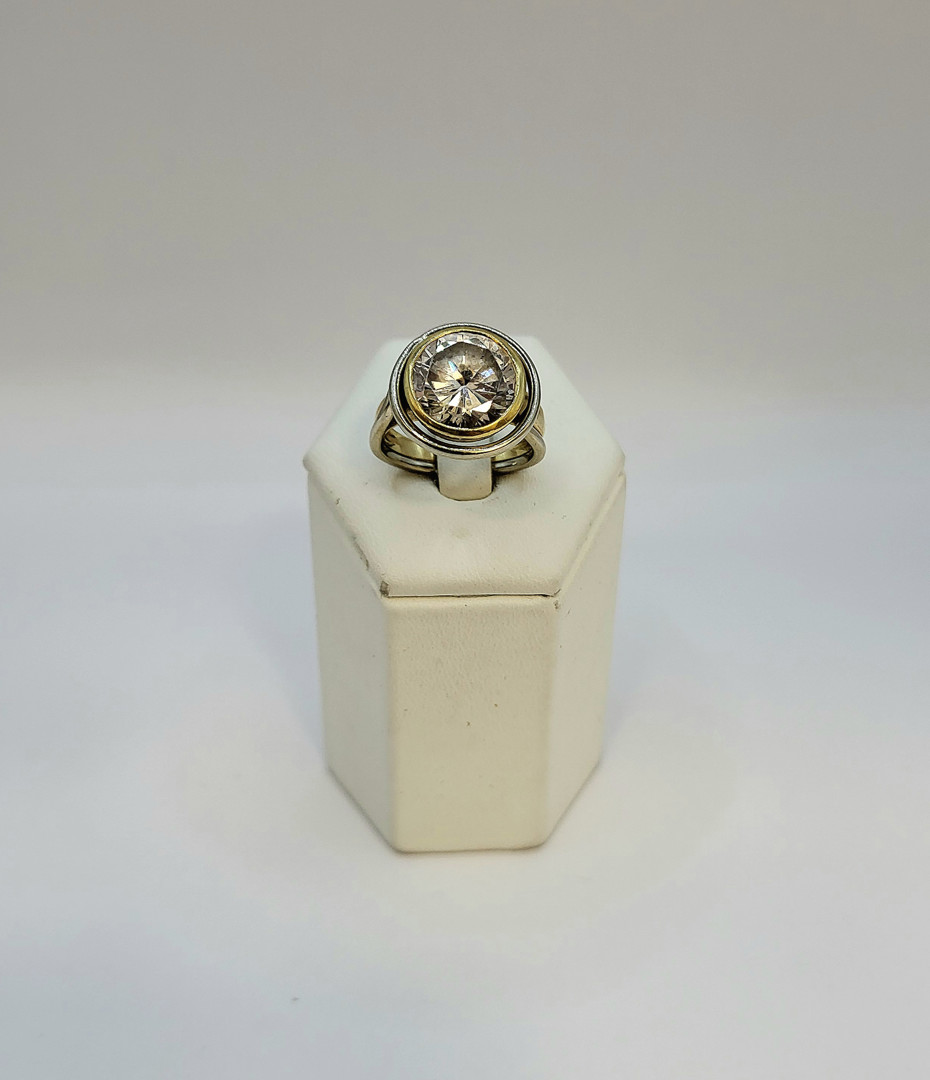 Anello oro pietra