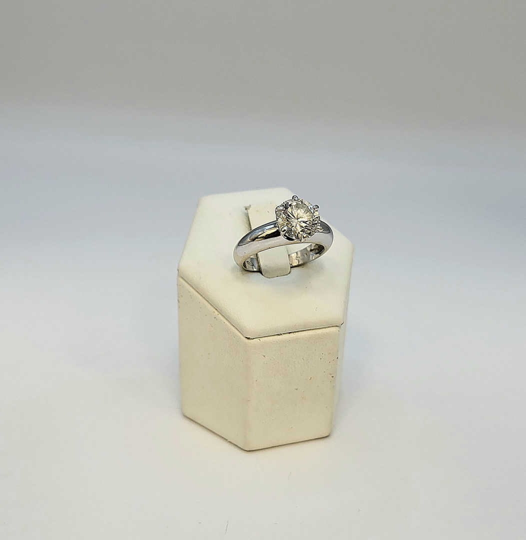 Anello oro diamante