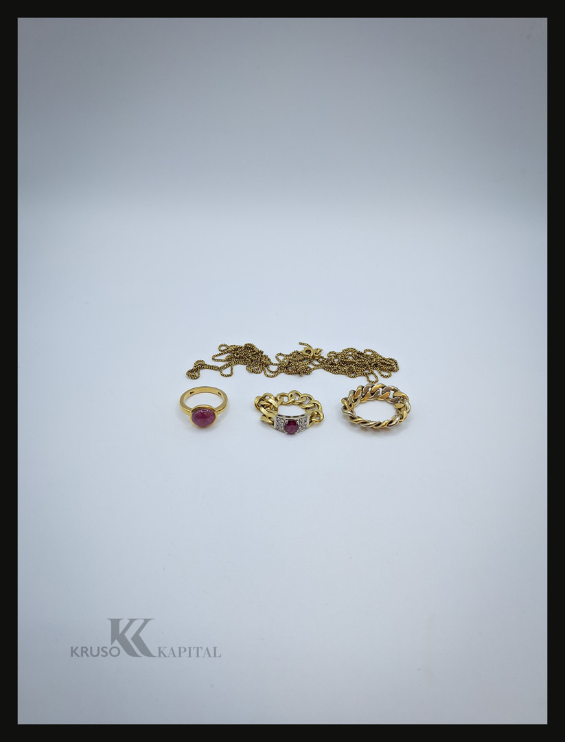 Catenina tre anelli oro diamanti pietre
