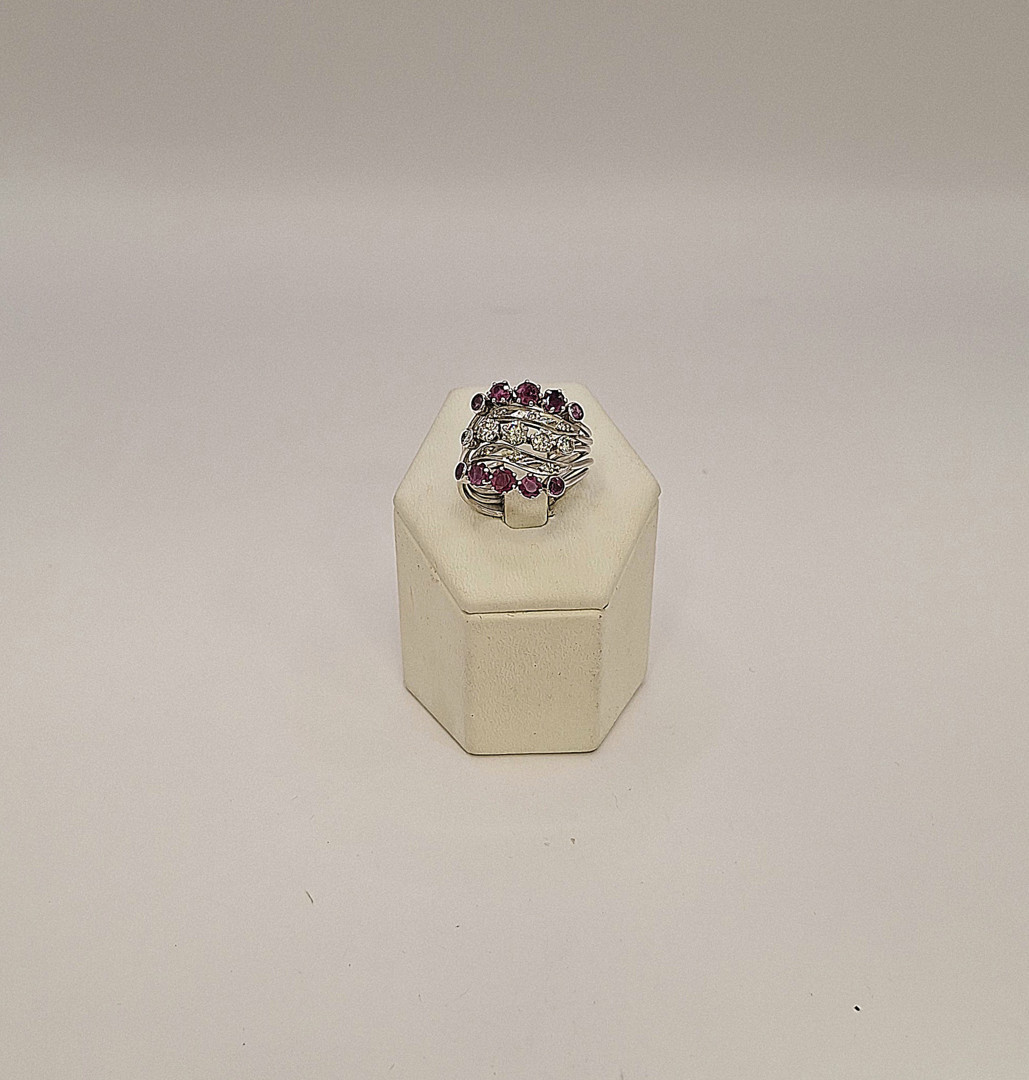 Anello oro diamanti pietre