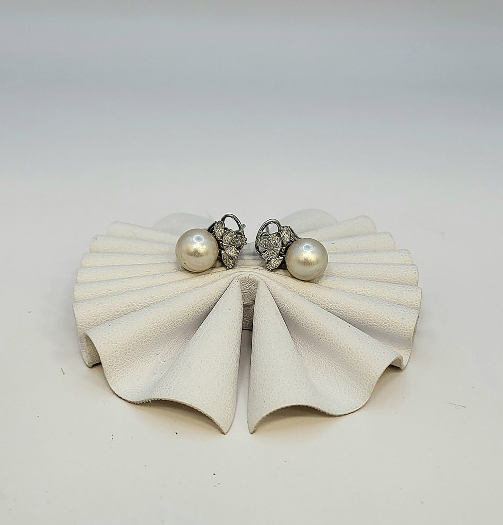 Paio orecchini oro perle diamanti