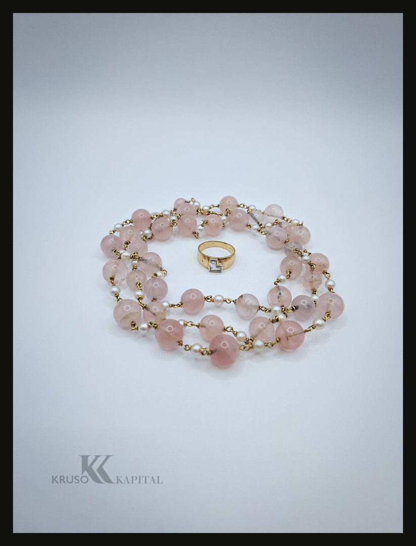 Anello e collana in oro pietre perline 