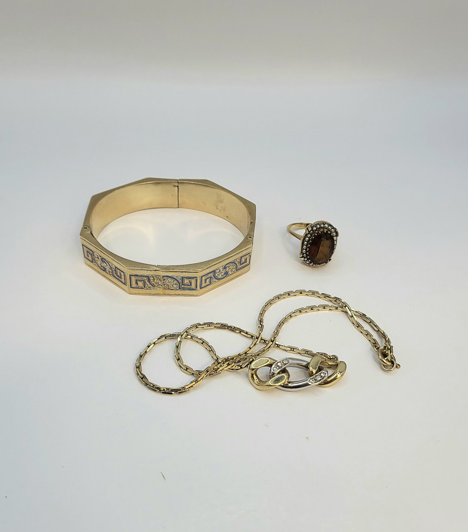 Anello collana e bracciale oro pietre 