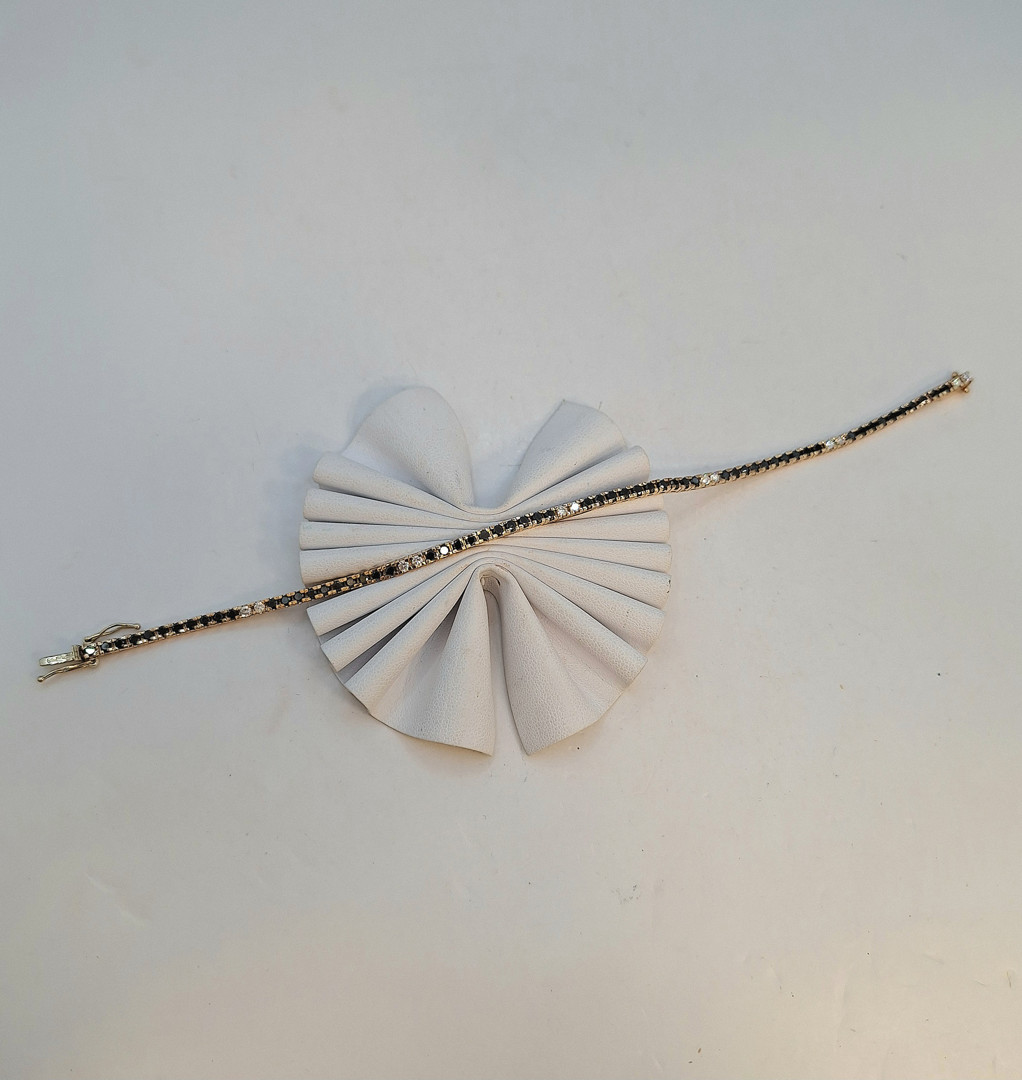 Bracciale oro pietre diamantini 