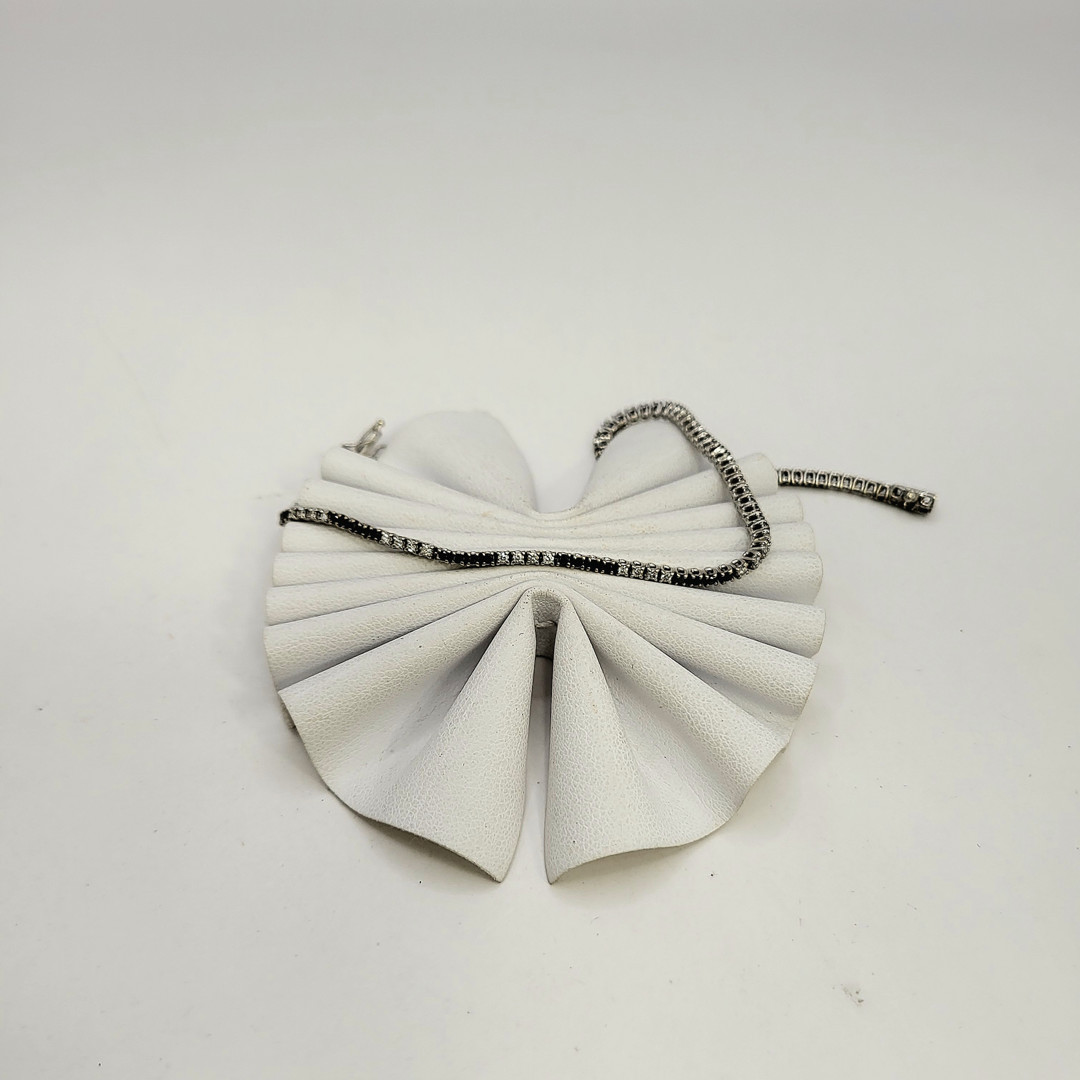 Bracciale tennis oro con diamantini bianchi e neri