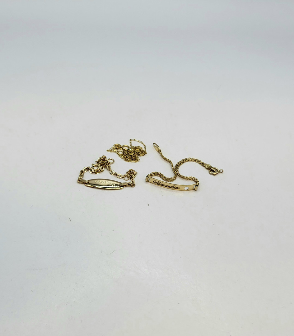 Catenina e due bracciali oro