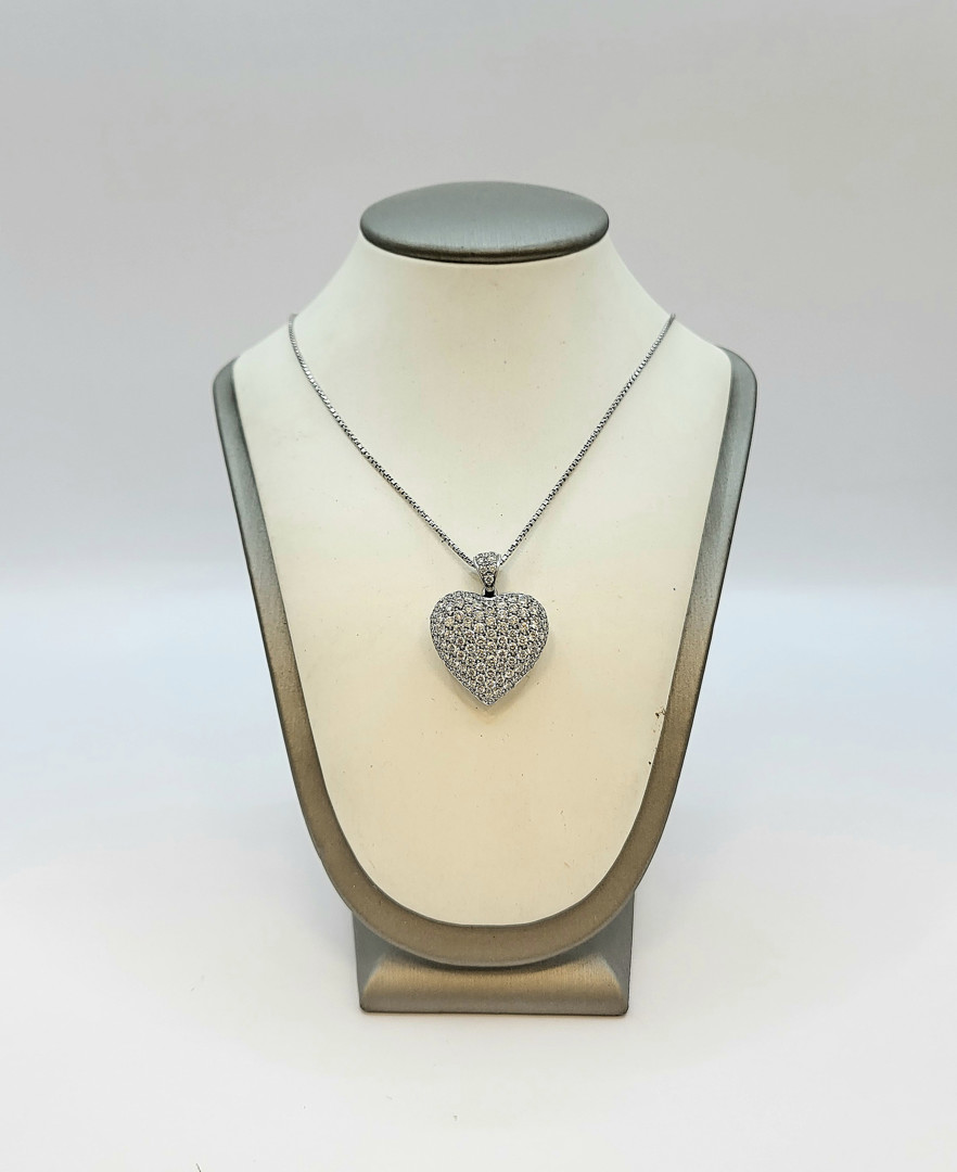 Collana e ciondolo oro diamantini