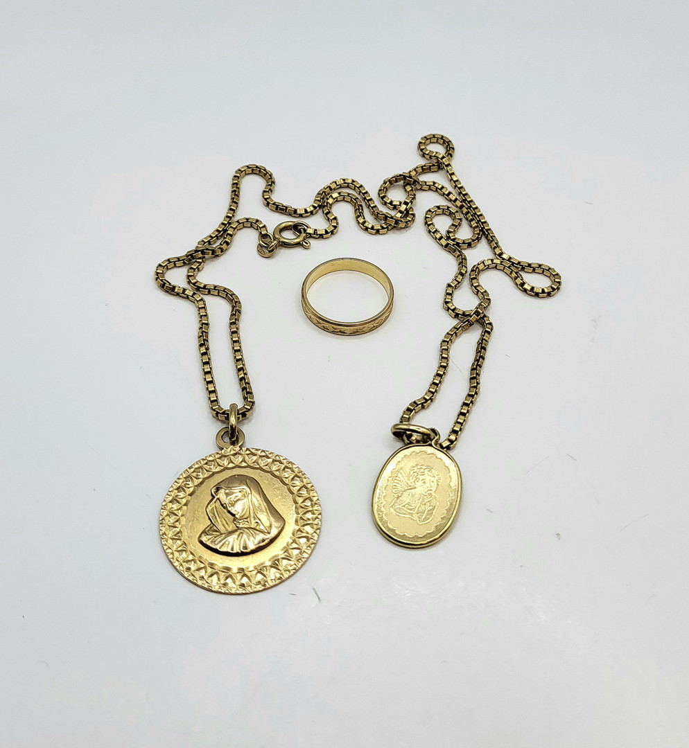 Vari oggetti oro