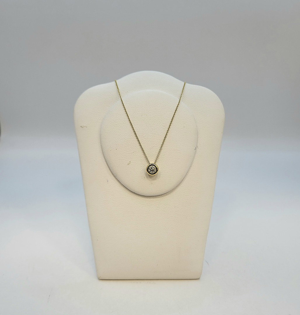 Catenina e ciondolo oro diamante