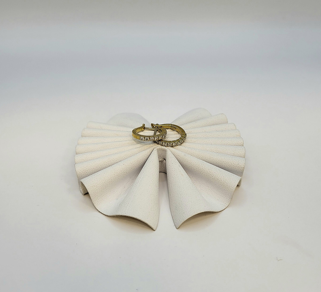 Paio orecchini oro diamanti