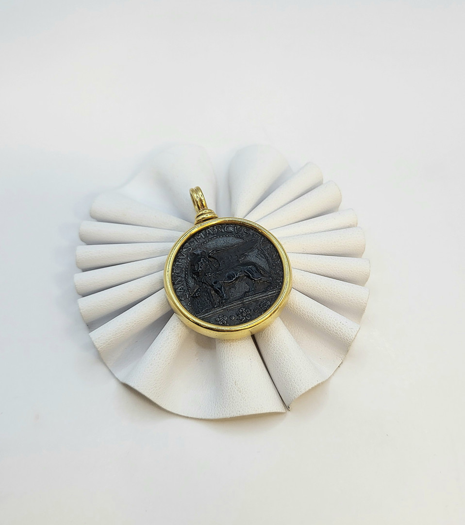 Ciondolo oro pietra
