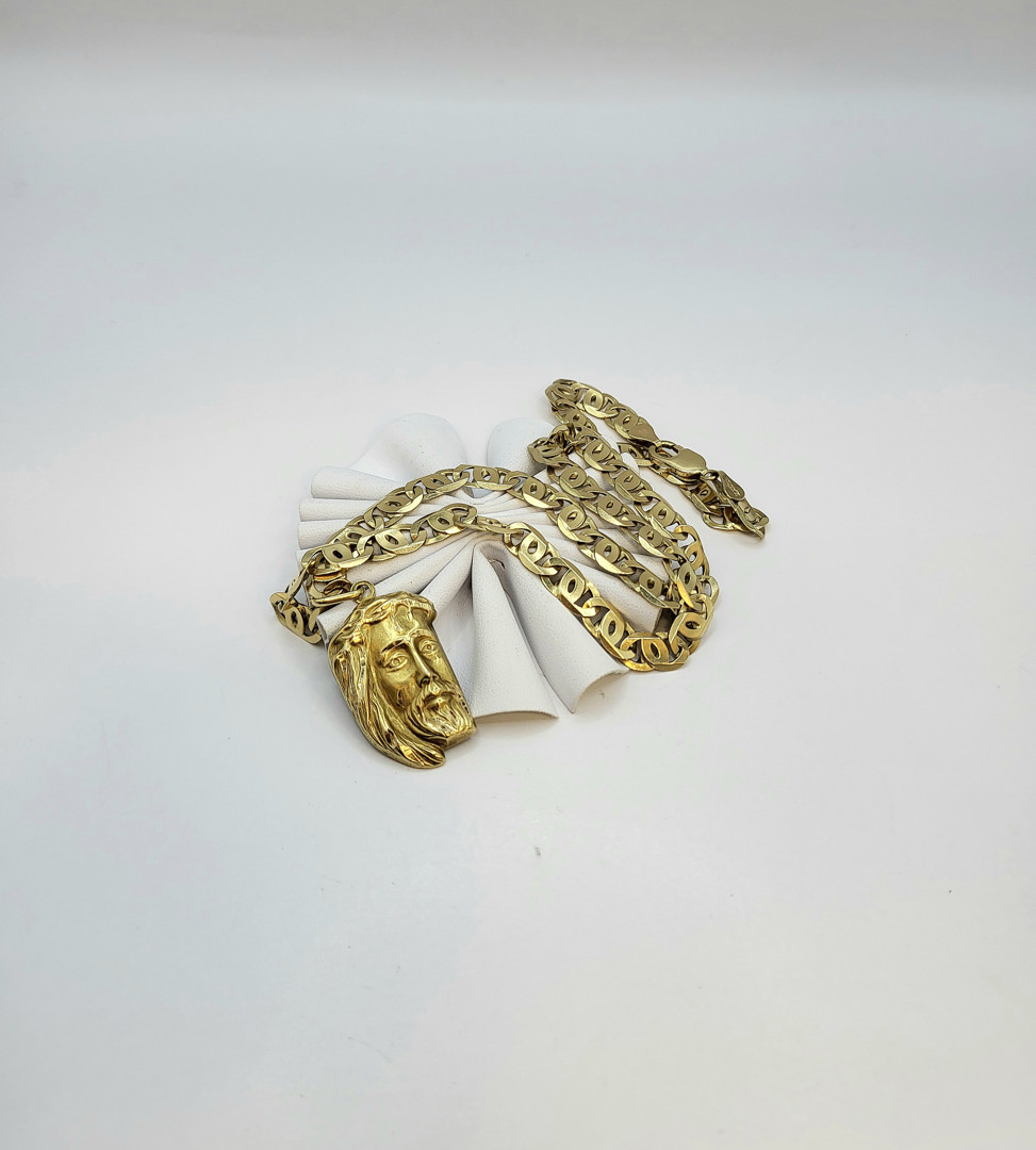 Catena e ciondolo oro