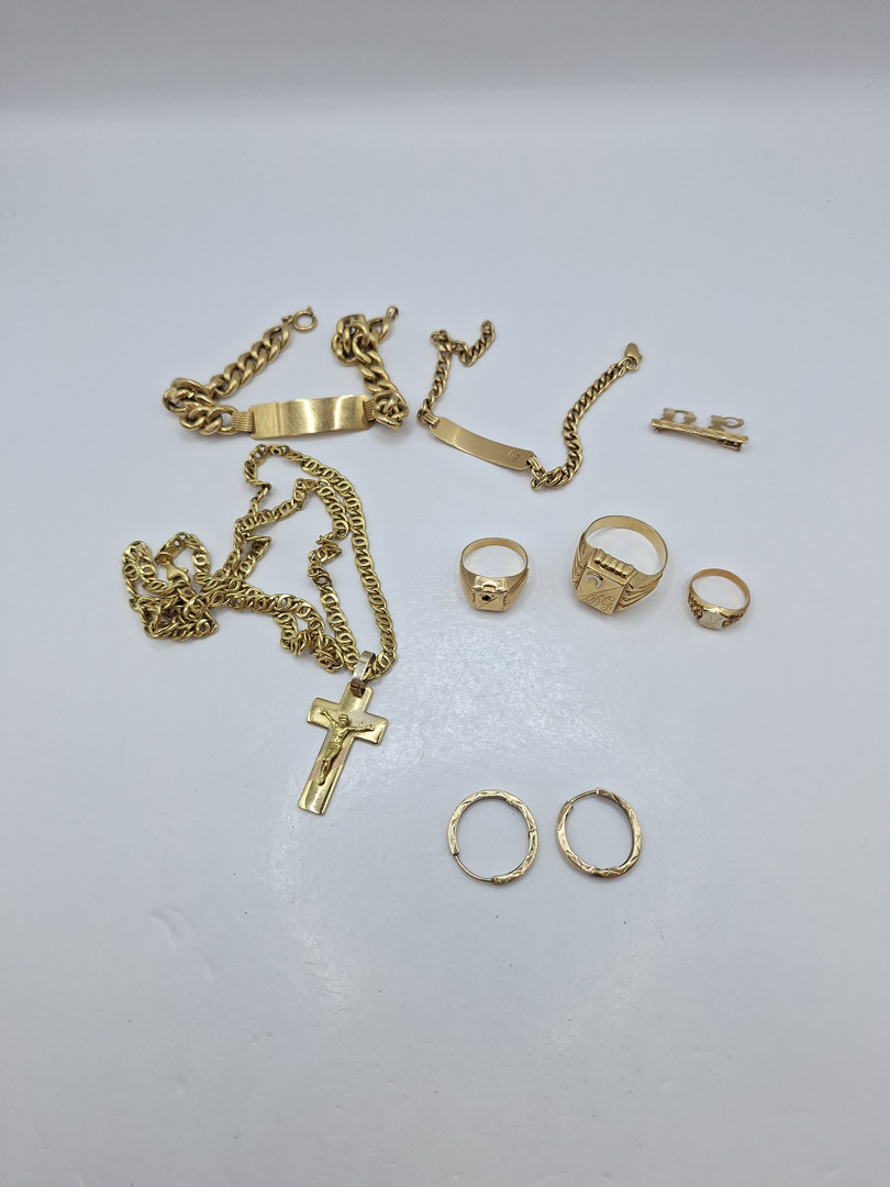 Vari oggetti oro 