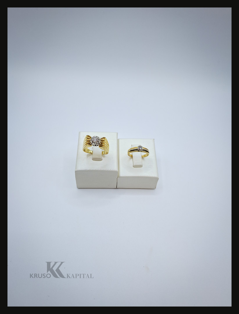 Due anelli oro diamanti