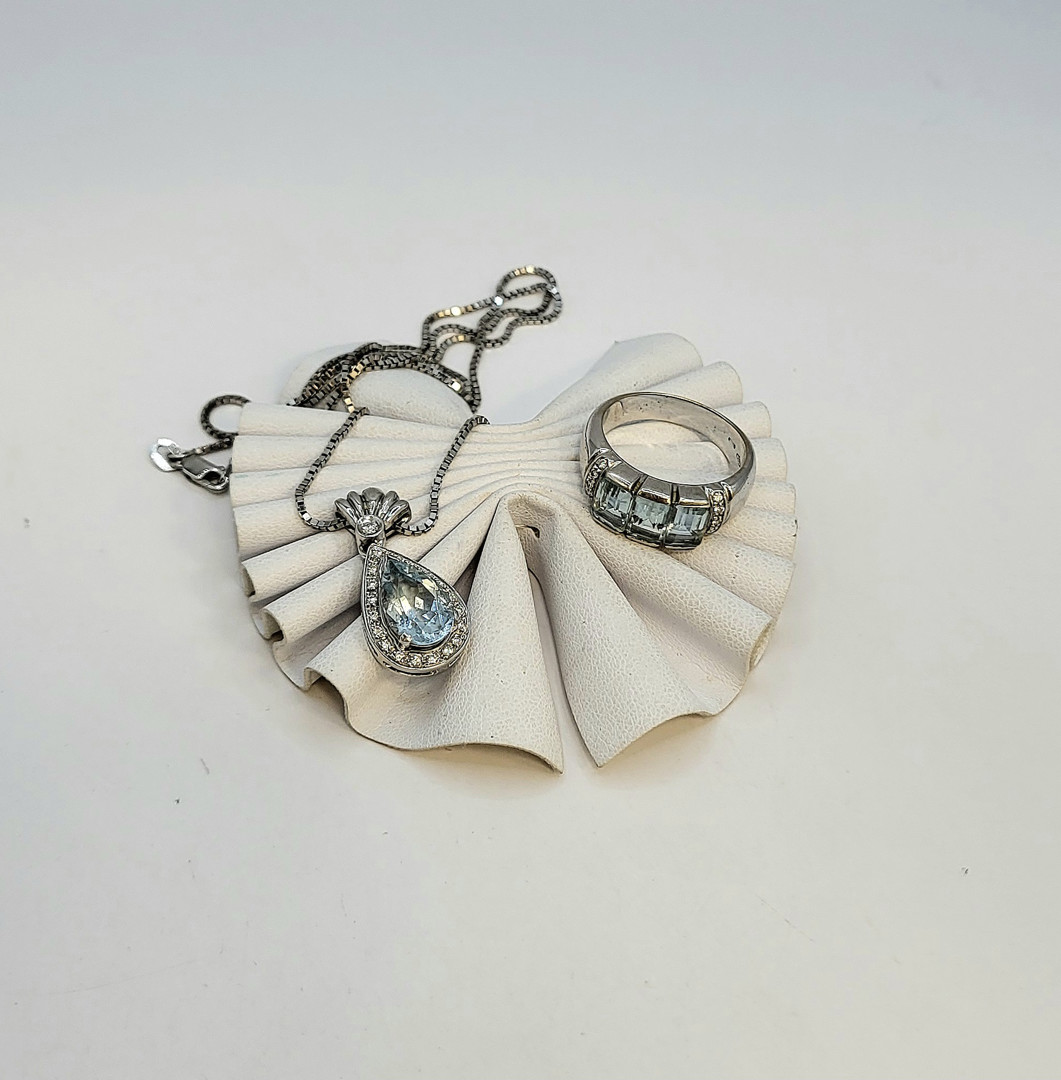 Anello collana ciondolo oro pietre diamantini