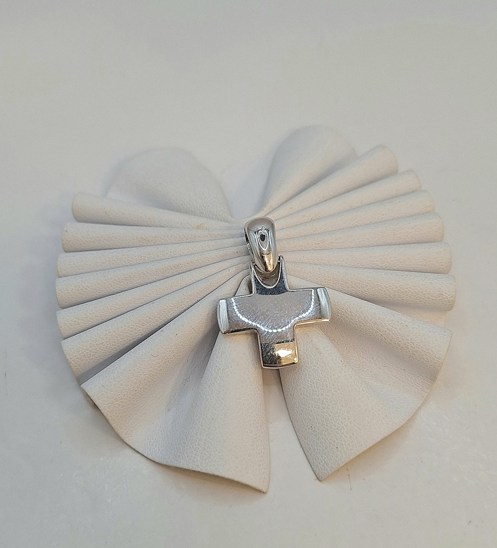 Croce a firma Pomellato oro