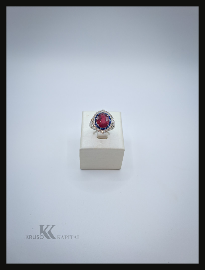Anello oro diamanti pietre
