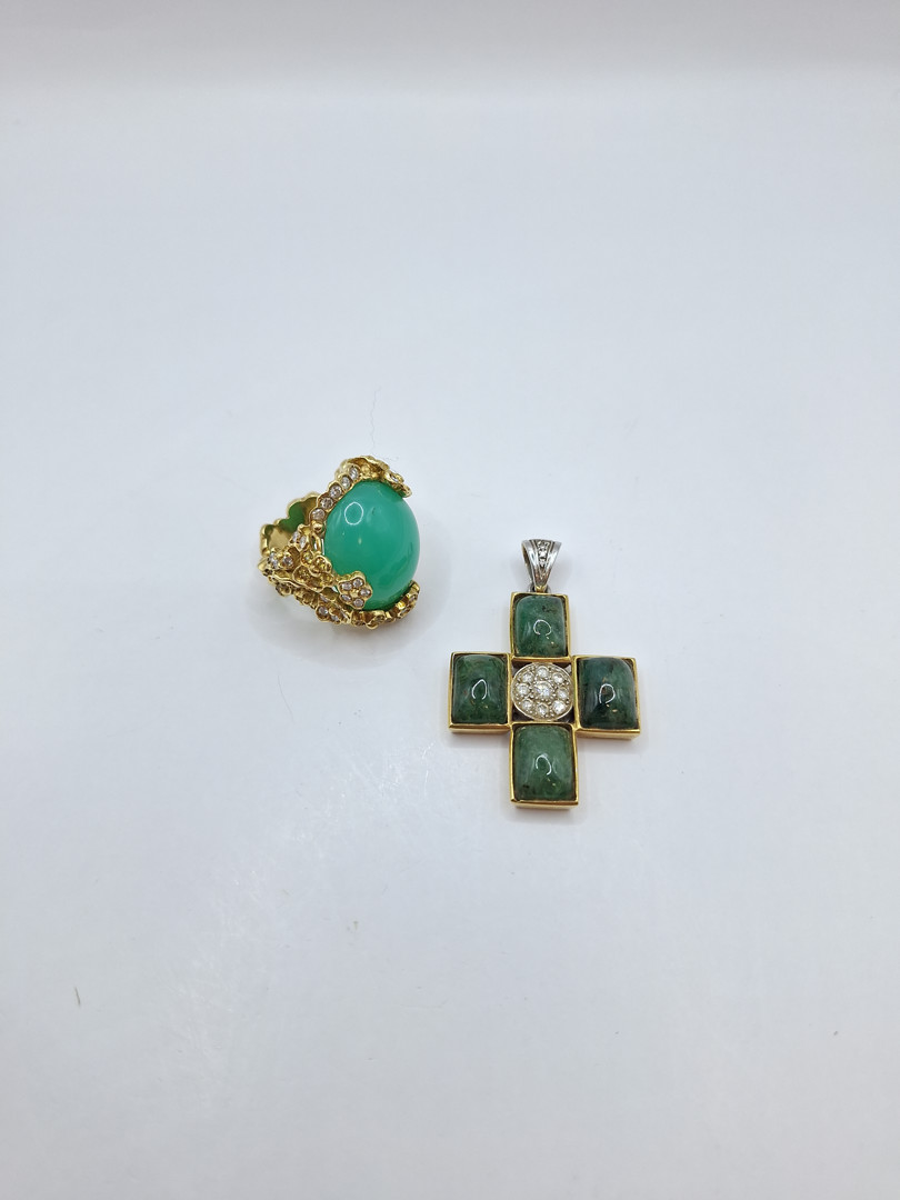 Anello e croce oro pietre diamantini