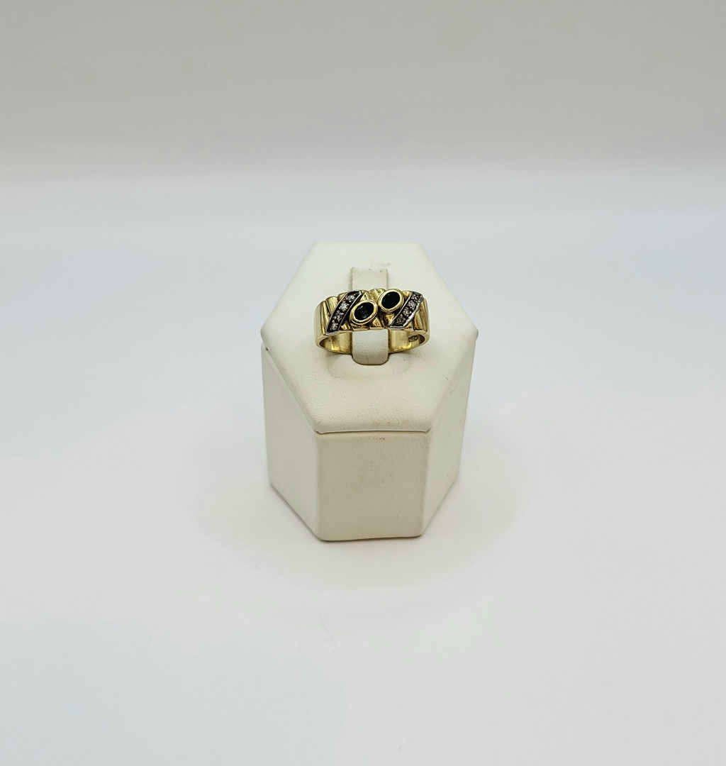 Anello oro pietre